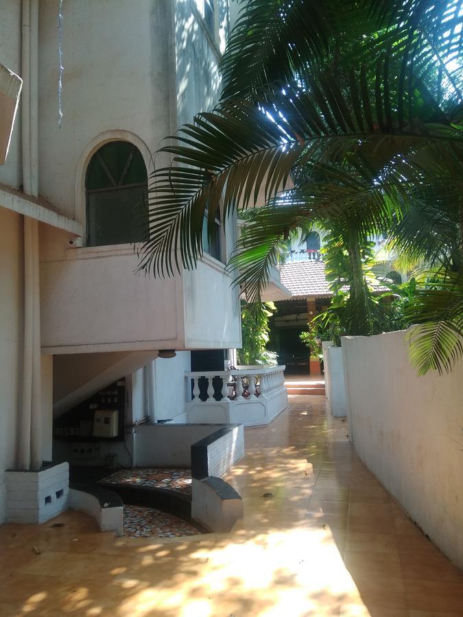 Red Lion Hotel Calangute Exterior foto
